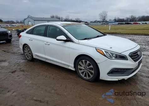 2015 Hyundai Sonata Sport z USA, uszkodzony, nr VIN 5NPE34AF5FH092242